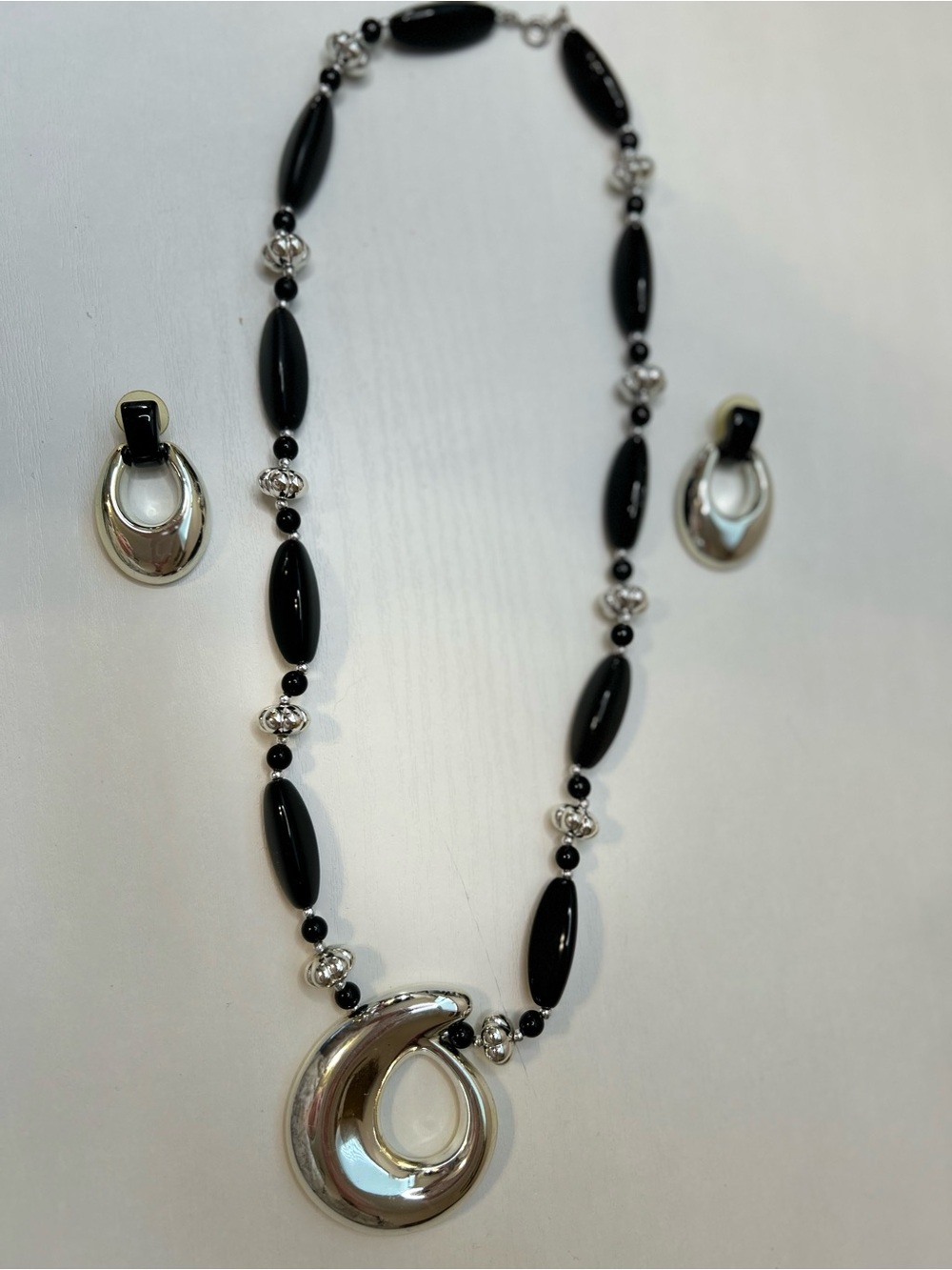 Silver and Black Pendant Necklace & Earring Set